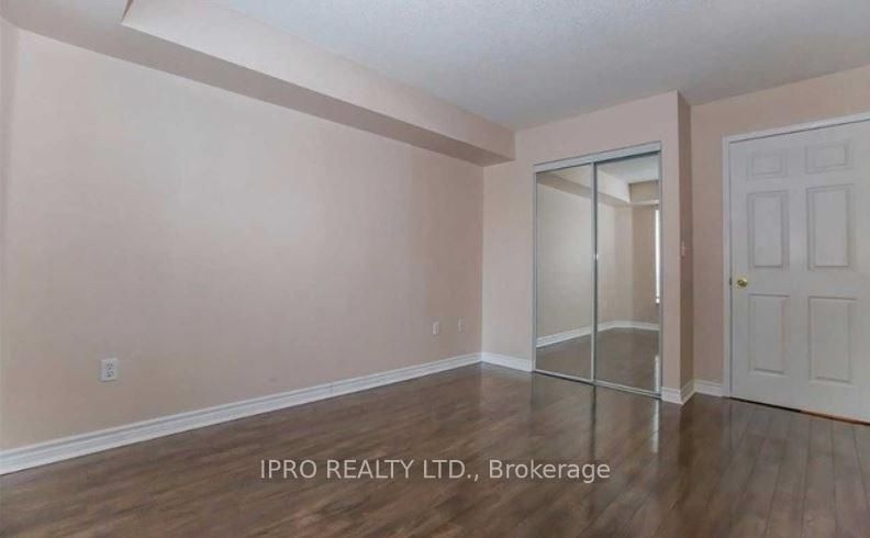 8 Pemberton Ave, unit 401 for rent