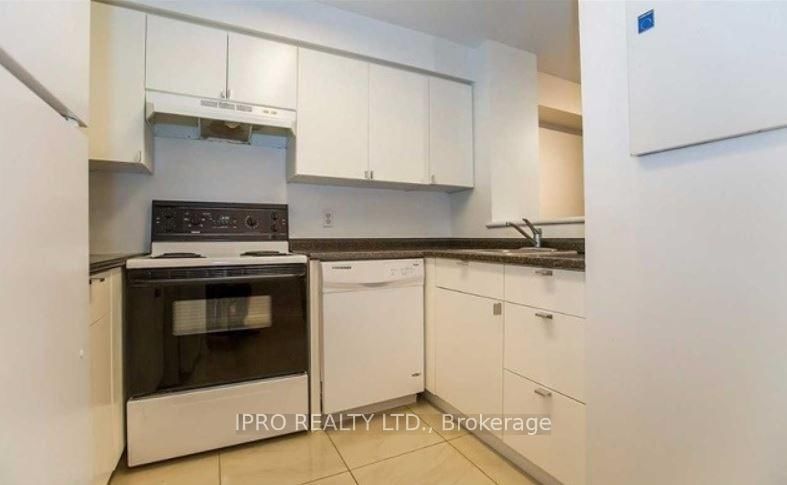 8 Pemberton Ave, unit 401 for rent