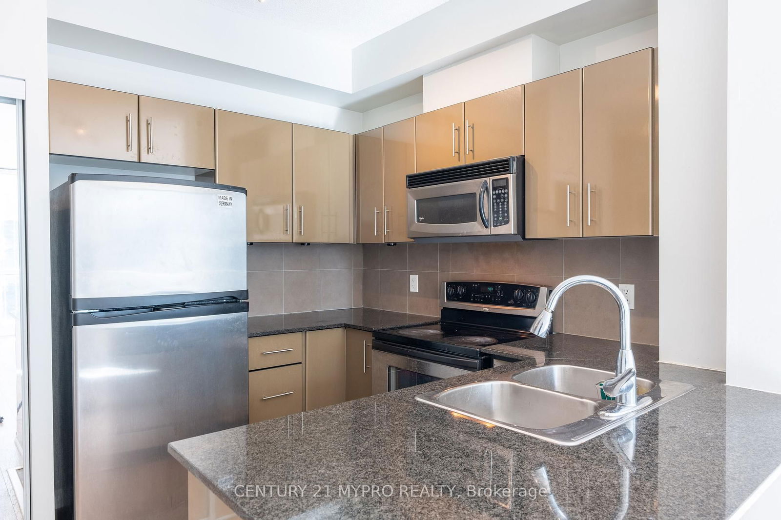 16 Yonge St, unit 3001 for rent