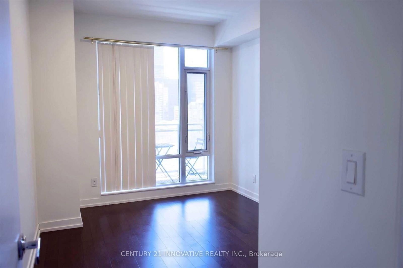 21 Widmer St, unit 1907 for rent