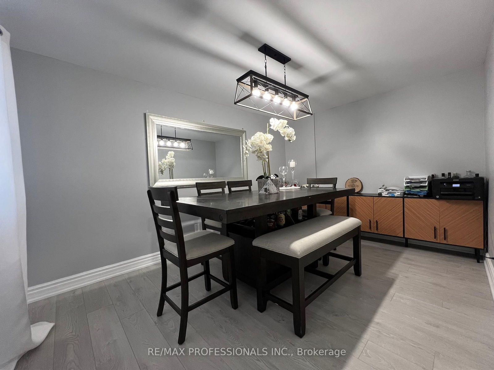 4005 Don Mills Rd, unit 208 for rent