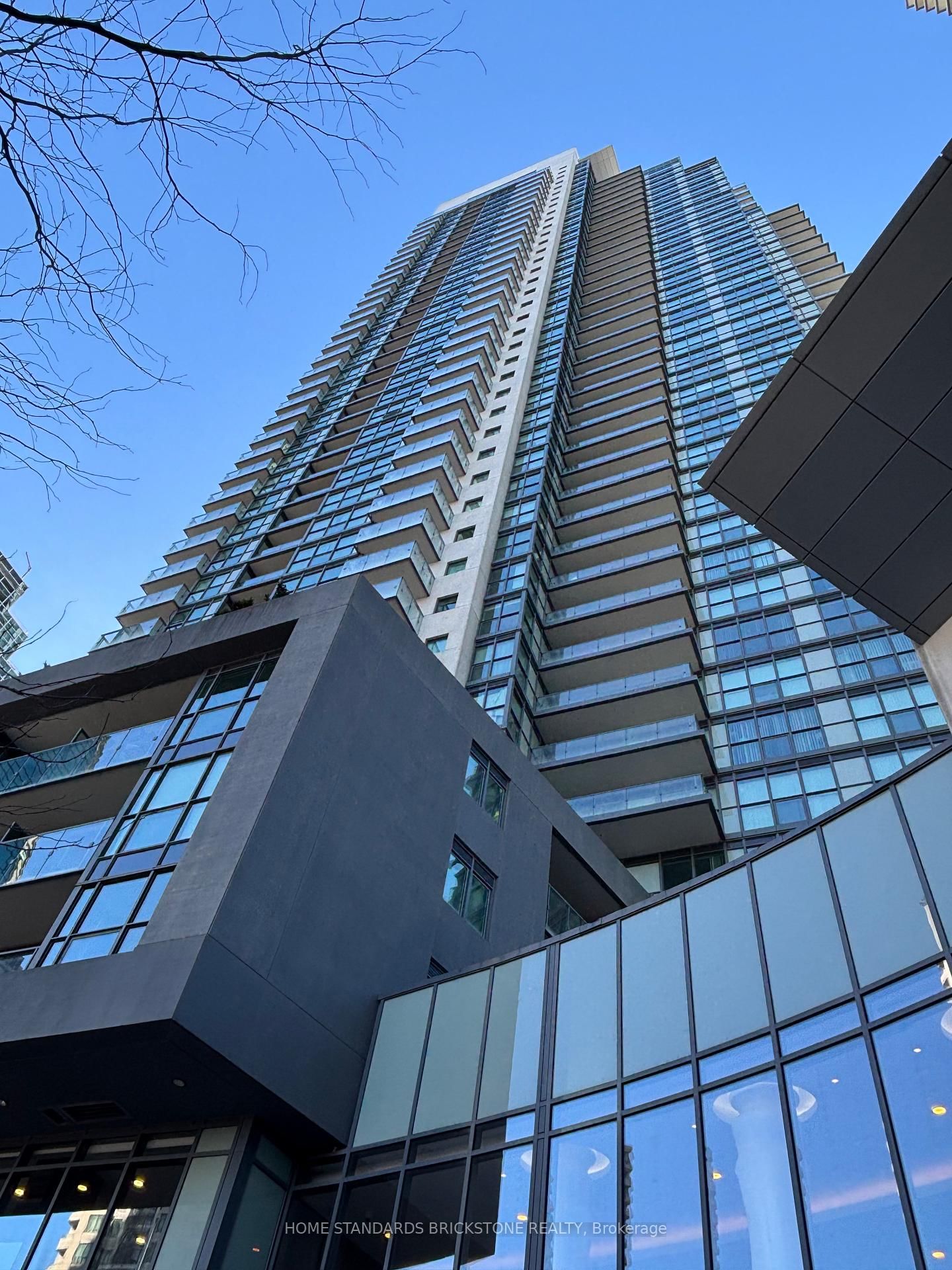 5162 Yonge St, unit 2003 for rent