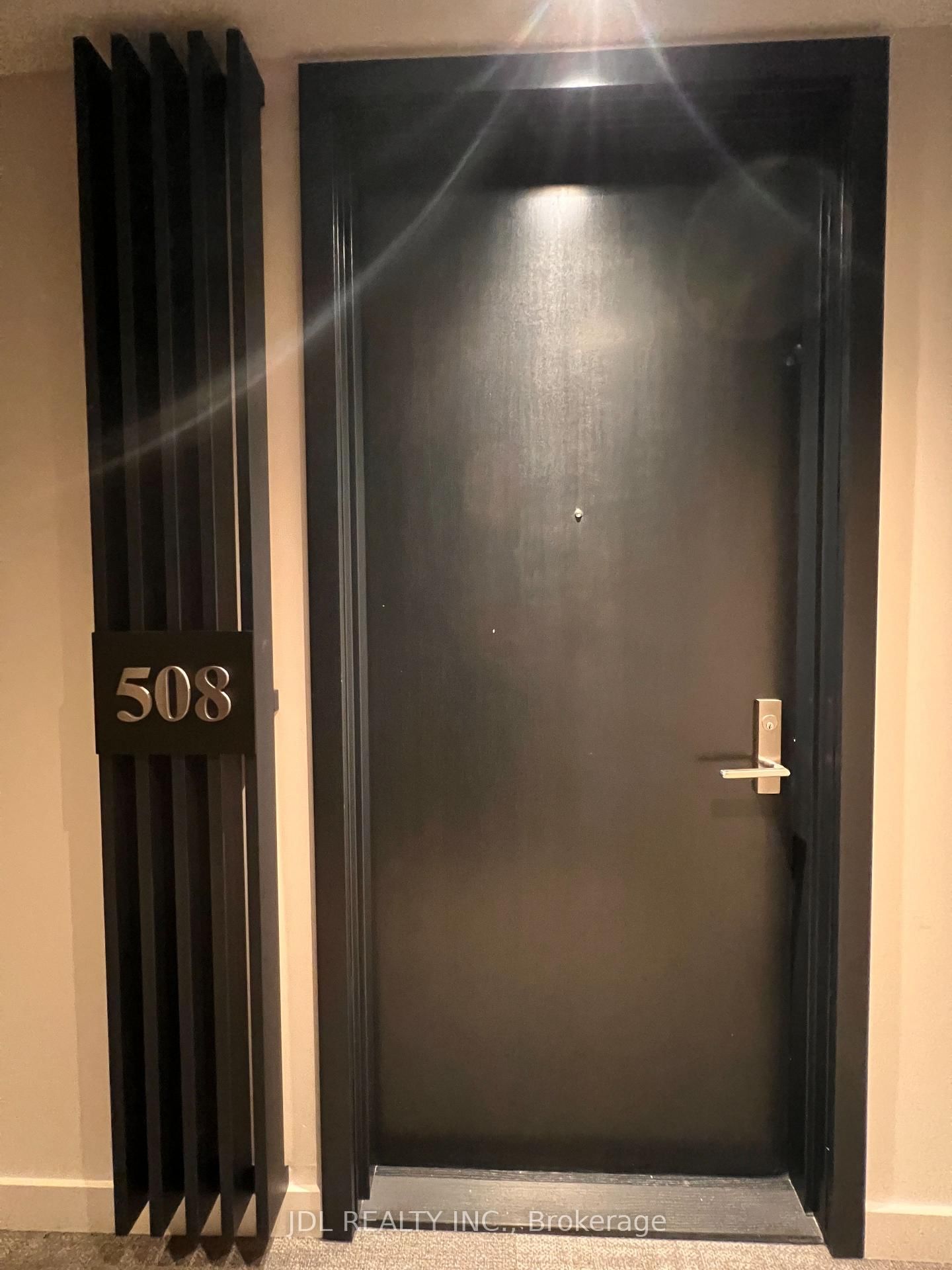 81 Wellesley St E, unit 508 for rent