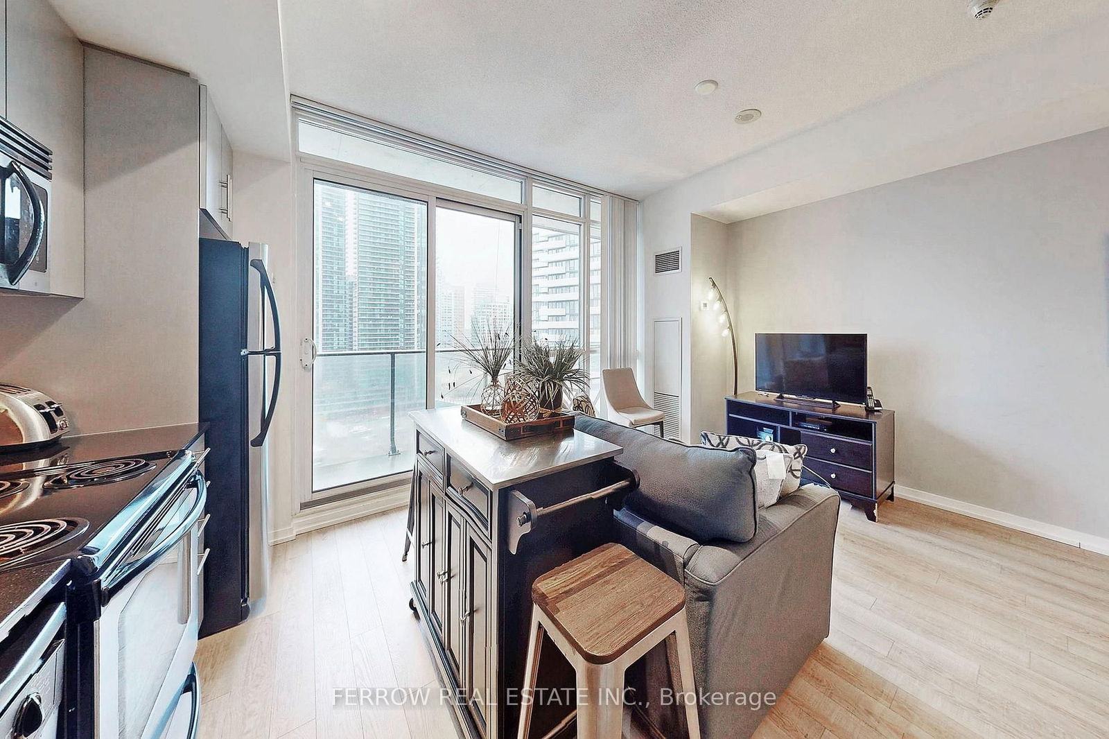 55 Bremner Blvd, unit 1306 for sale