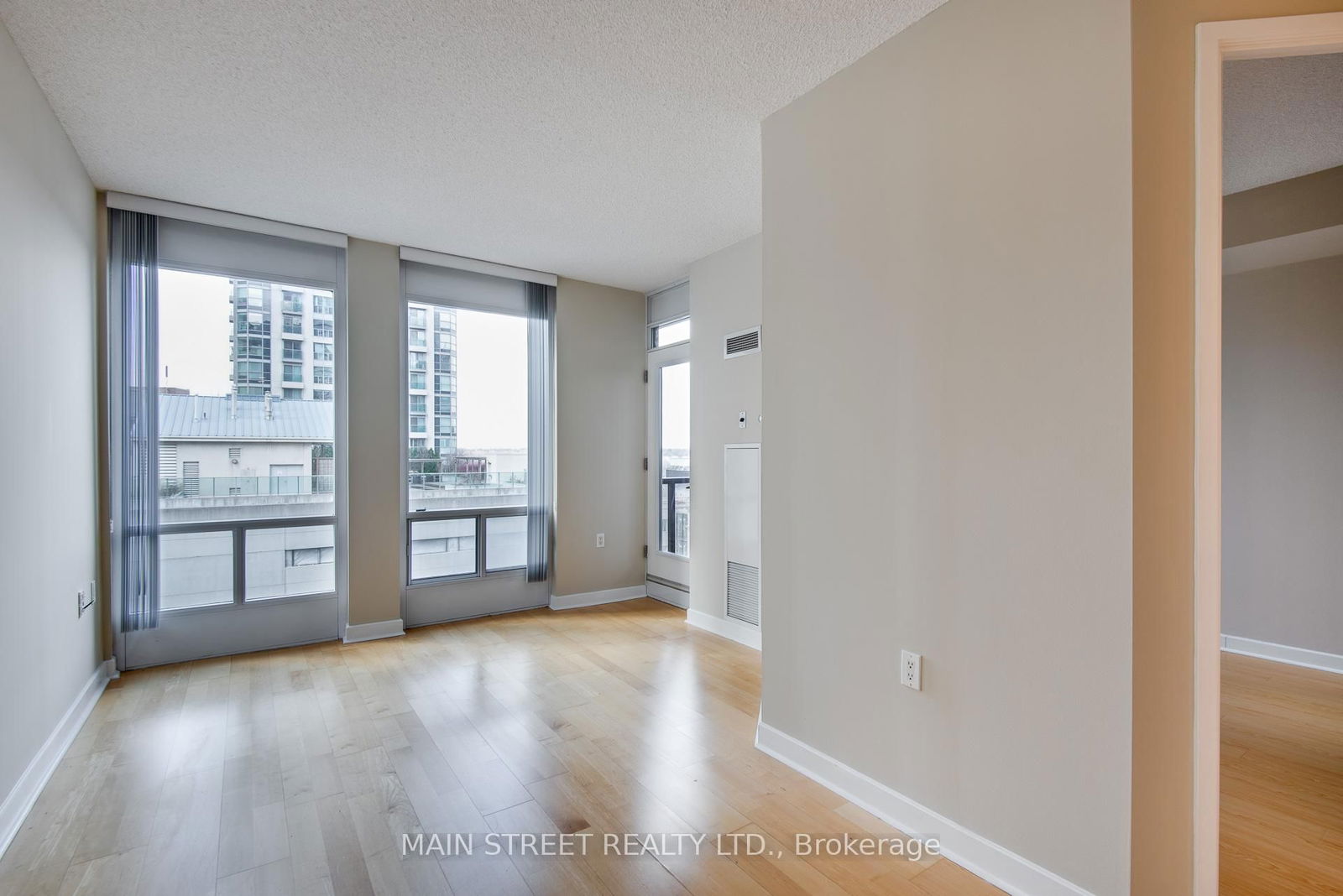 85 Bloor St E, unit 1404 for rent