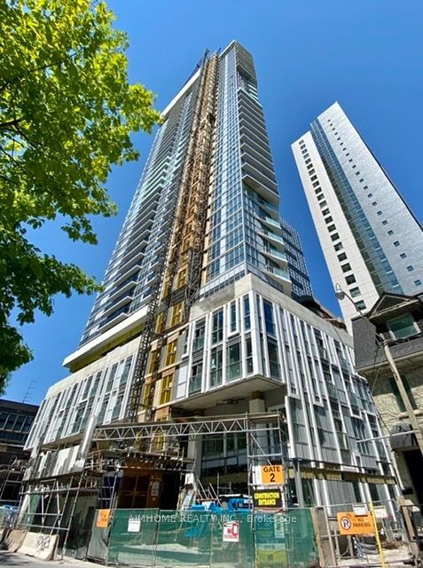 77 Mutual St, unit 1602 for sale