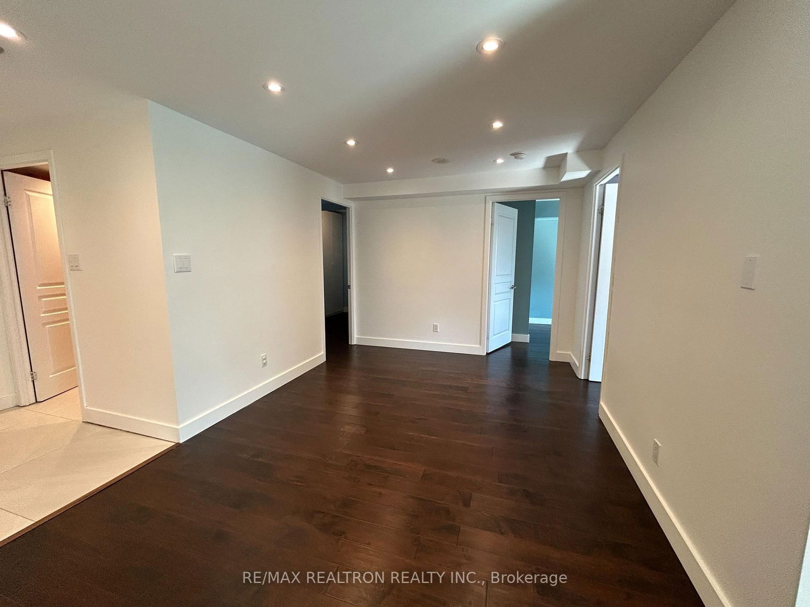 323 Richmond St E, unit 508 for rent