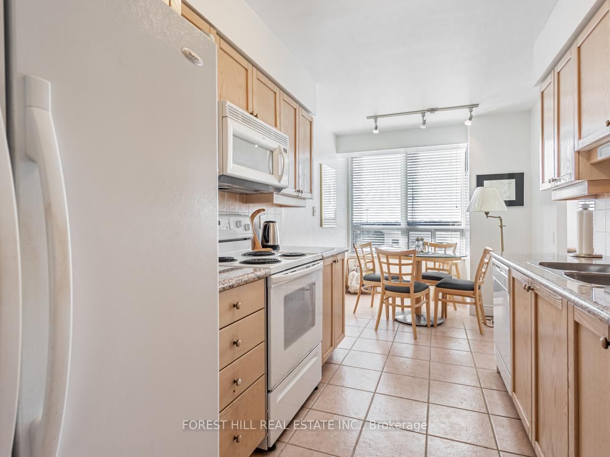 80 Harrison Garden Blvd, unit 526 for rent