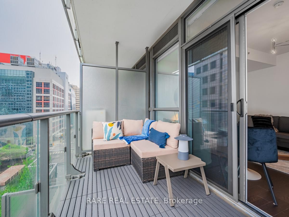 8 Mercer St, unit 704 for rent