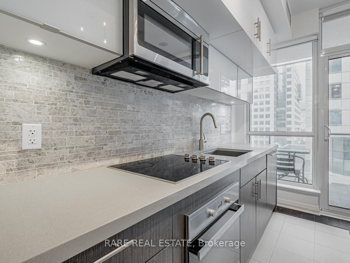 8 Mercer St, unit 704 for rent