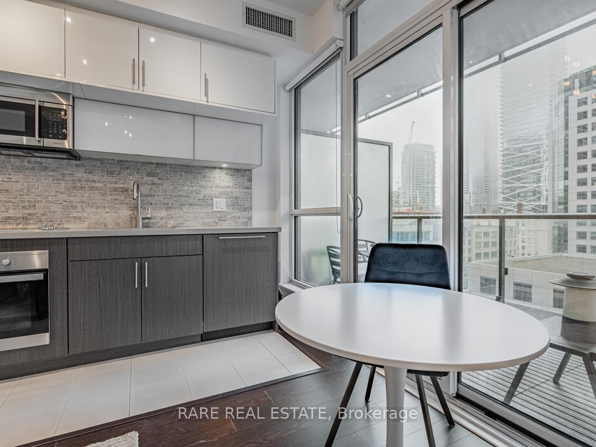 8 Mercer St, unit 704 for rent