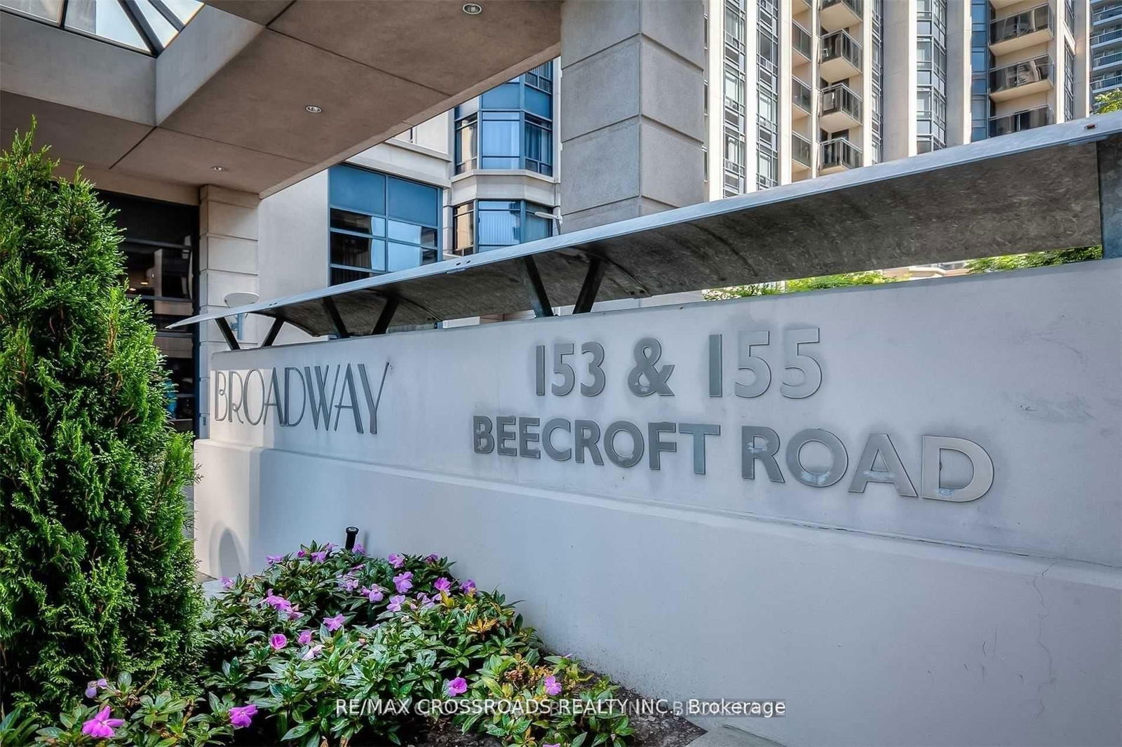 153 Beecroft Rd N, unit 605 for rent