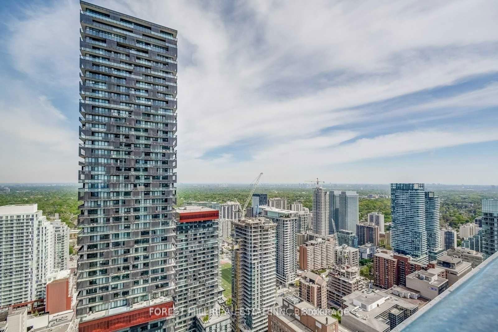 2221 Yonge St, unit 5406 for rent