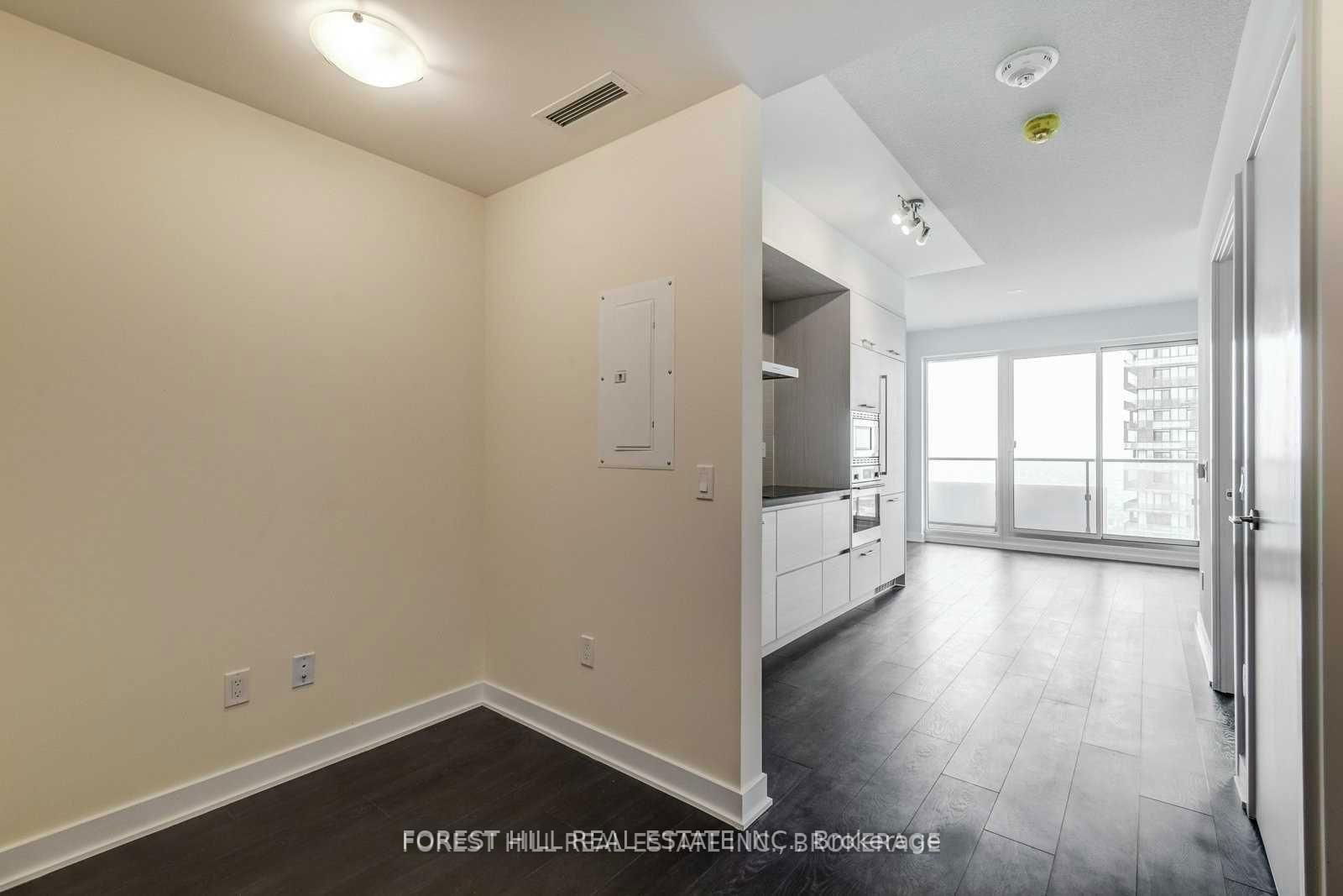 2221 Yonge St, unit 5406 for rent