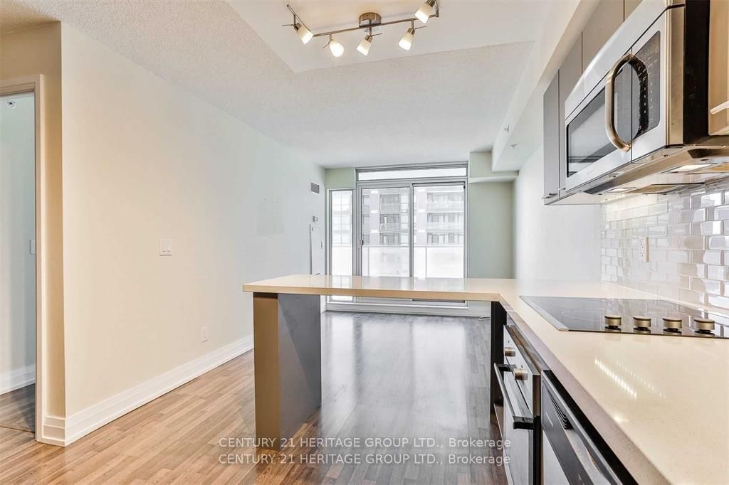 555 Wilson Ave, unit 417E for rent