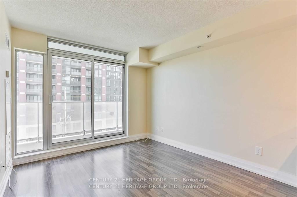 555 Wilson Ave, unit 417E for rent