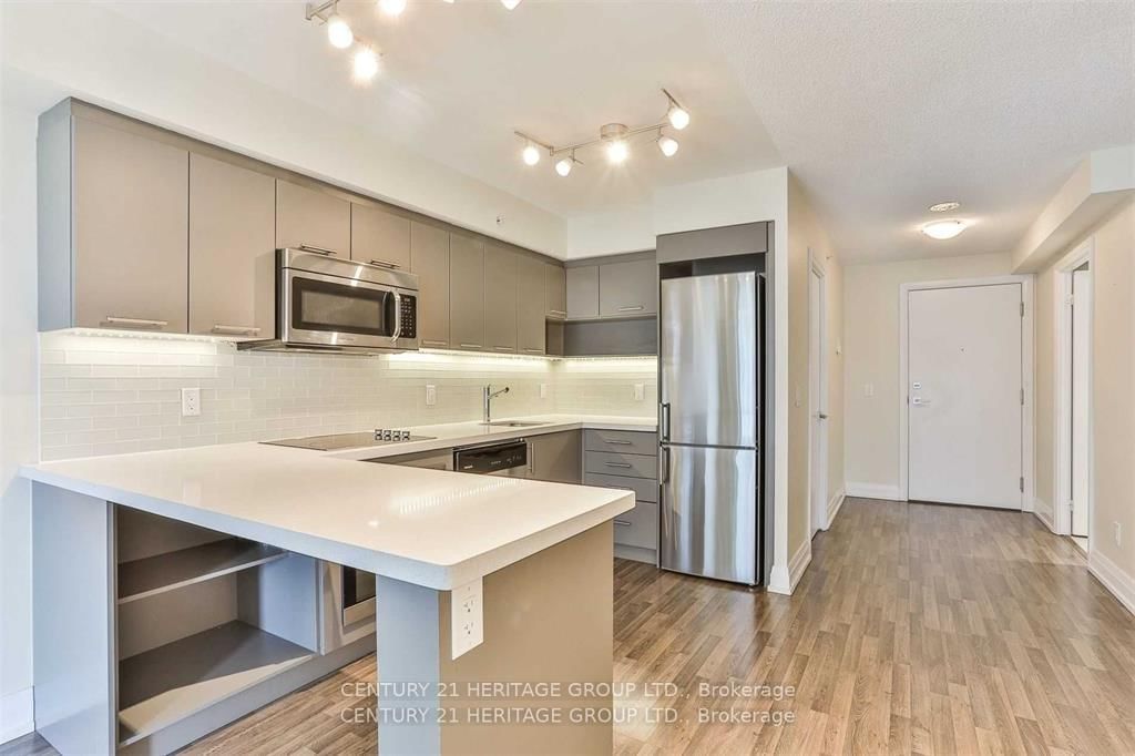 555 Wilson Ave, unit 417E for rent