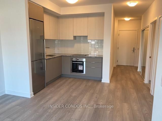 120 Parliament St, unit 810 for rent