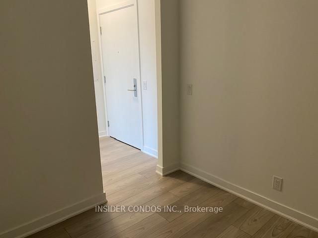 120 Parliament St, unit 810 for rent