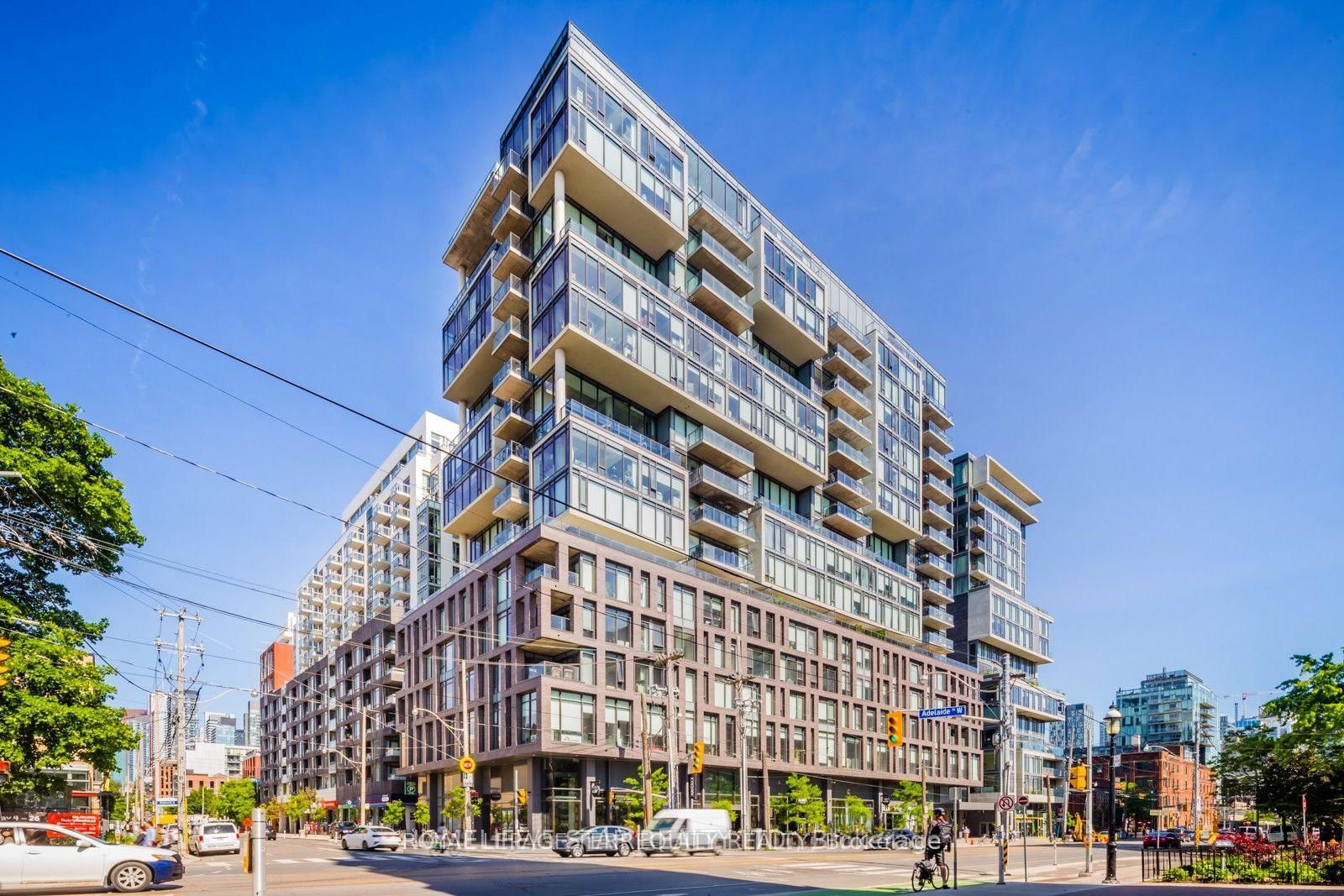 111 Bathurst St, unit 715 for rent