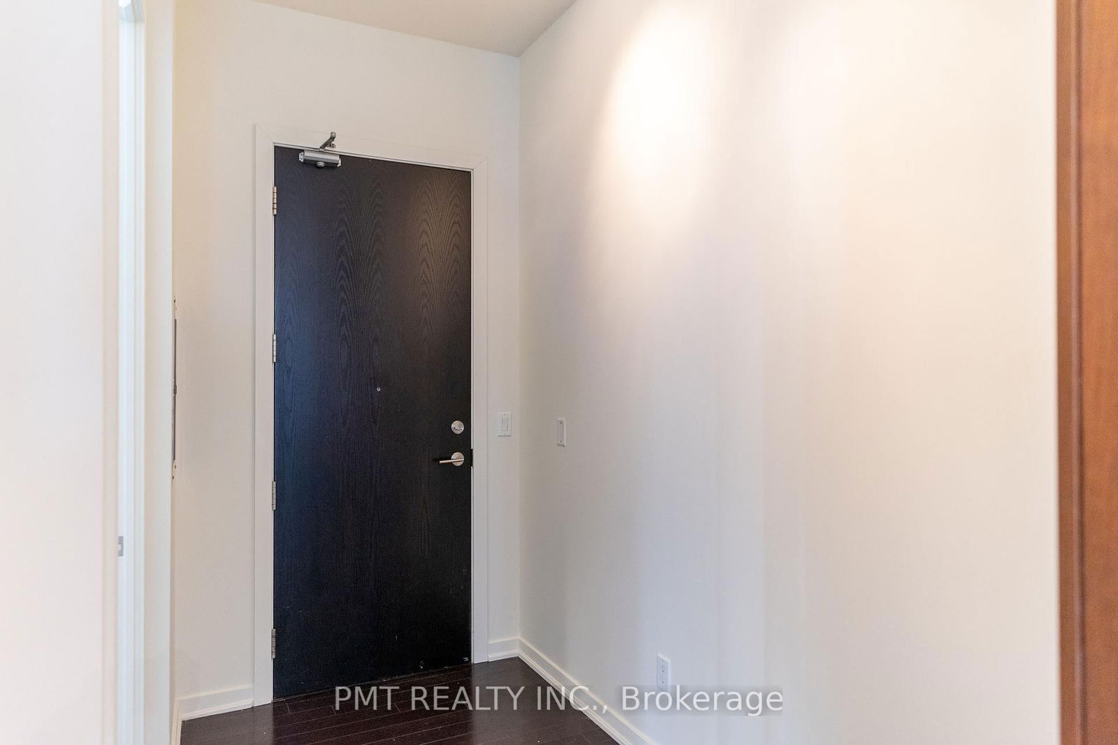 19 Brant St, unit 504 for rent