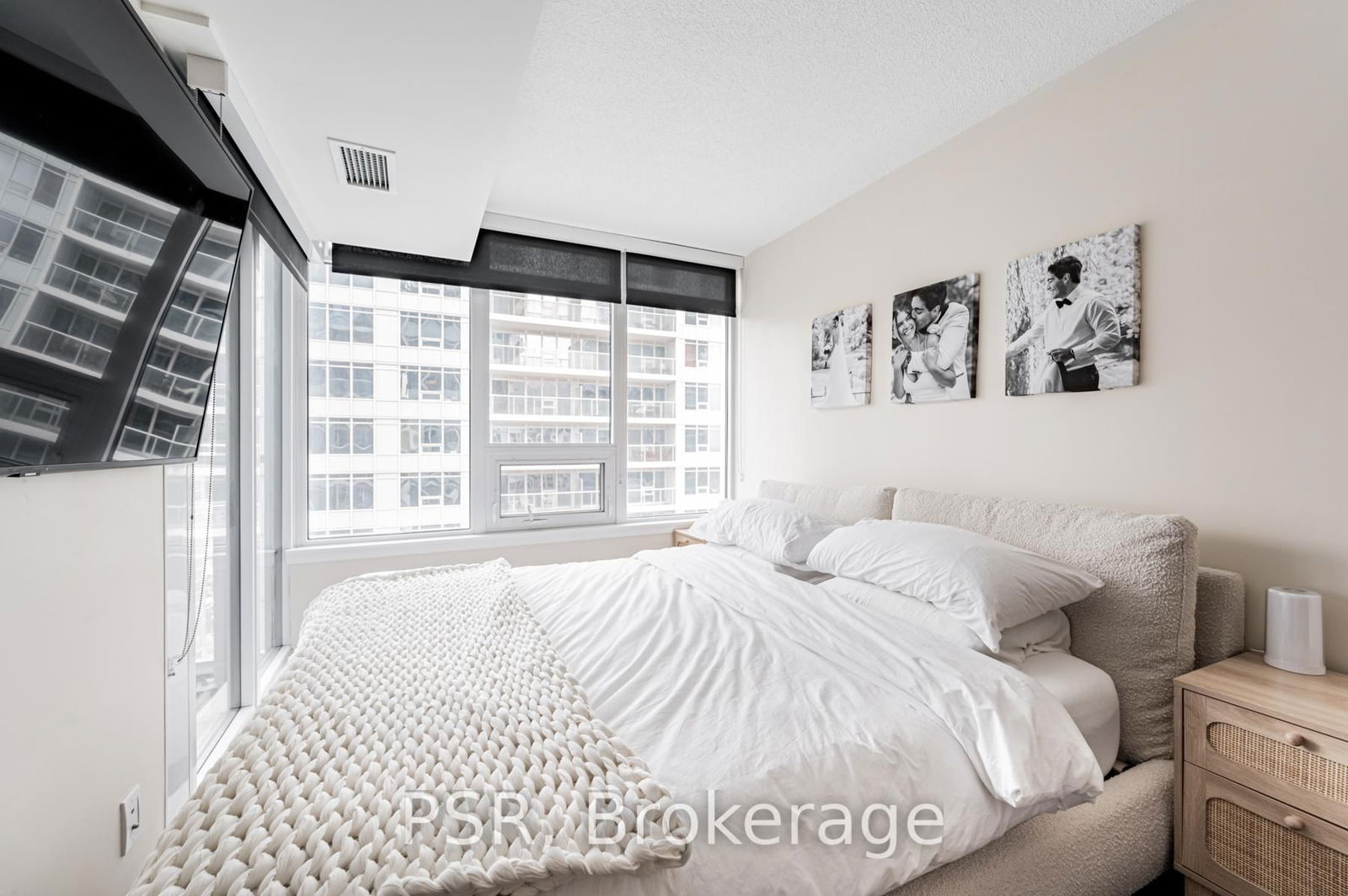 19 Bathurst St, unit 2310 for sale