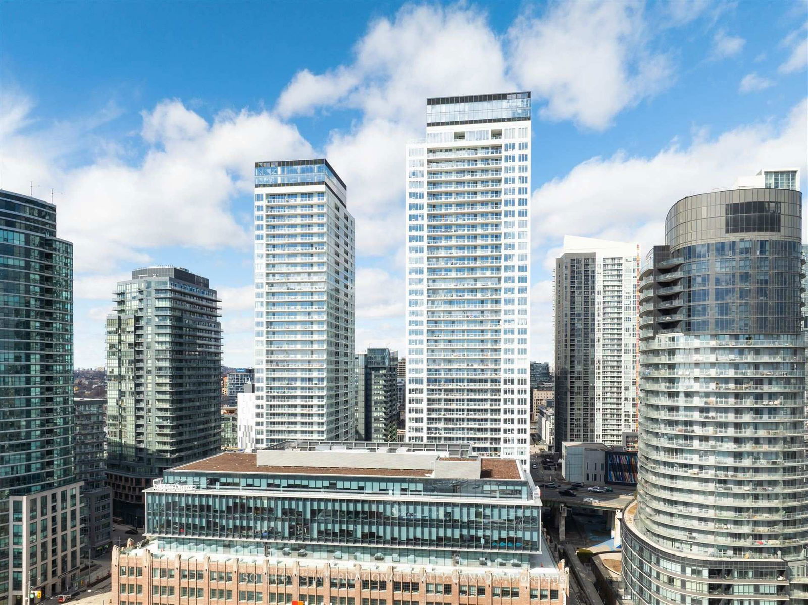 17 Bathurst St, unit 3602 for sale