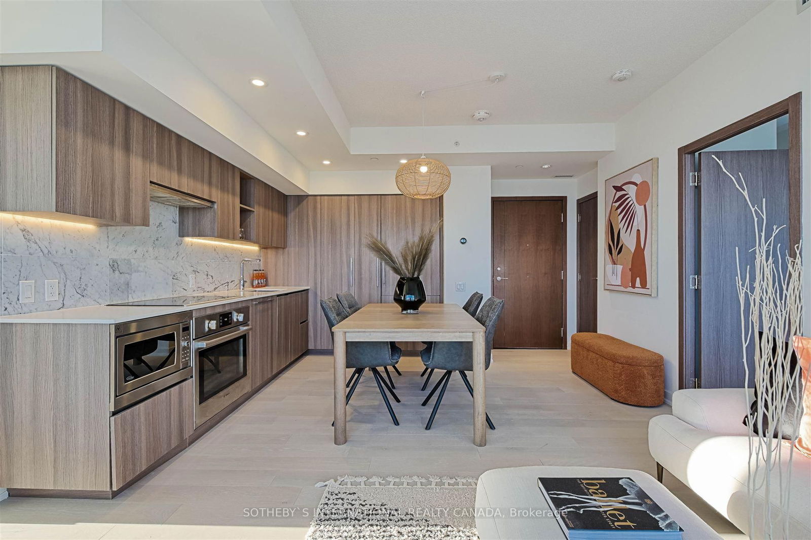 17 Bathurst St, unit 3602 for sale