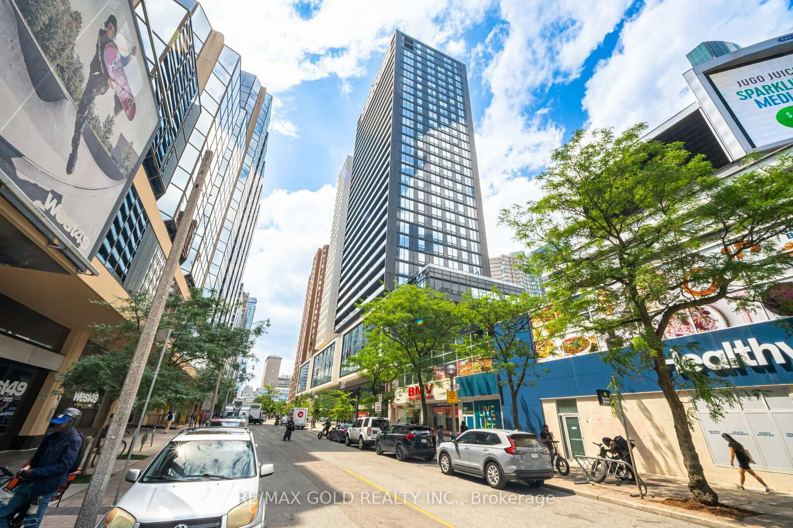 20 Edward St, unit 2506 for sale