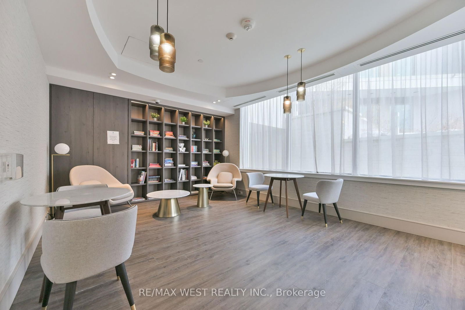 75 Canterbury Pl NW, unit 1911 for rent