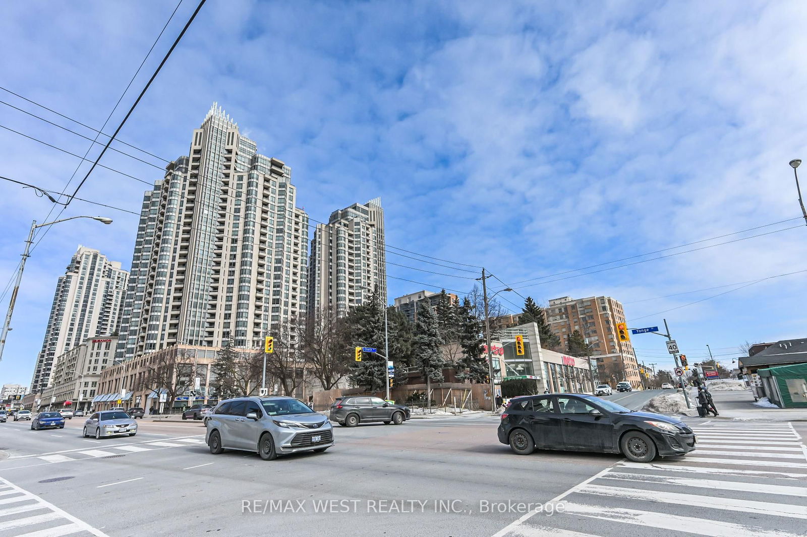 75 Canterbury Pl N, unit 1911 for rent