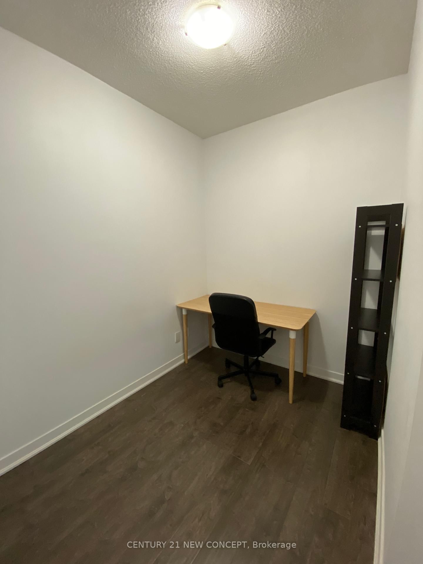 770 Bay St, unit 1605 for rent