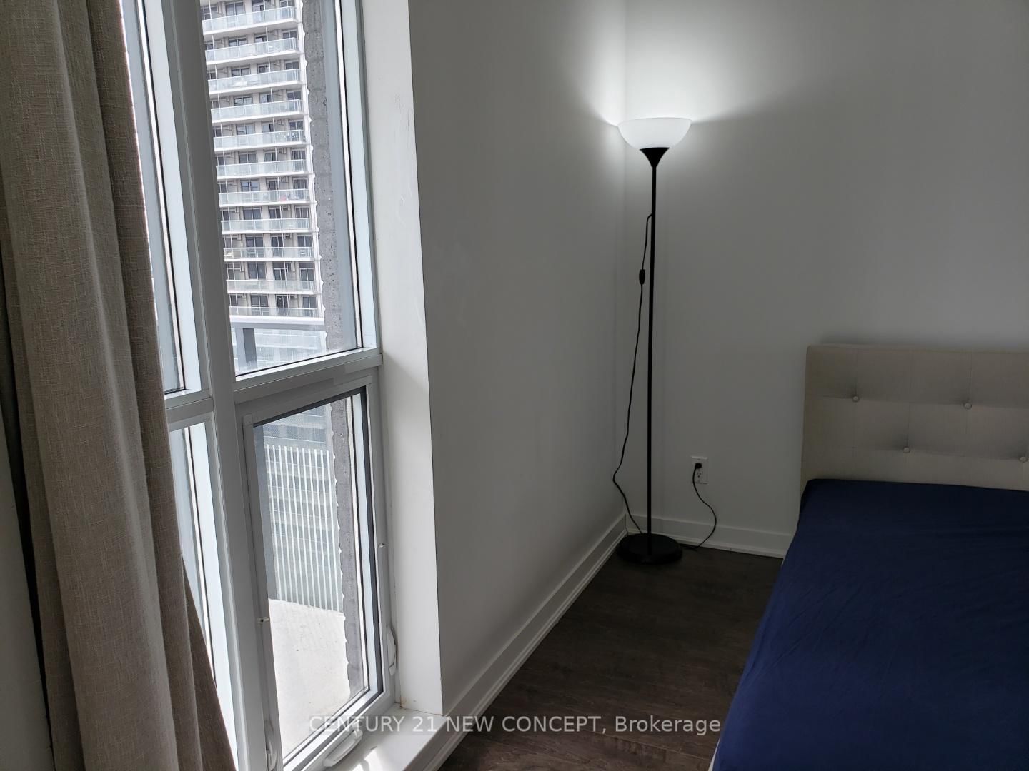 770 Bay St, unit 1605 for rent