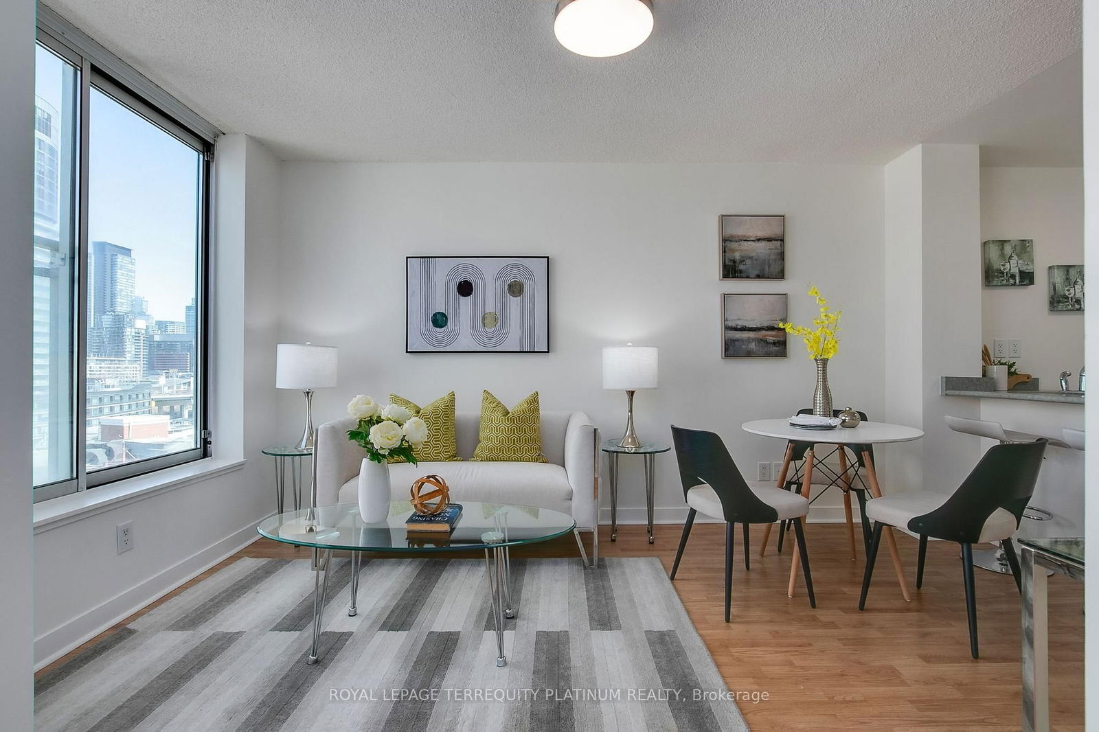 650 Queens Quay W, unit 1123 for sale