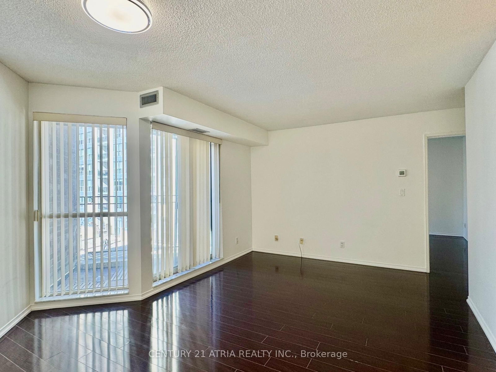 38 Hollywood Ave, unit 308 for rent