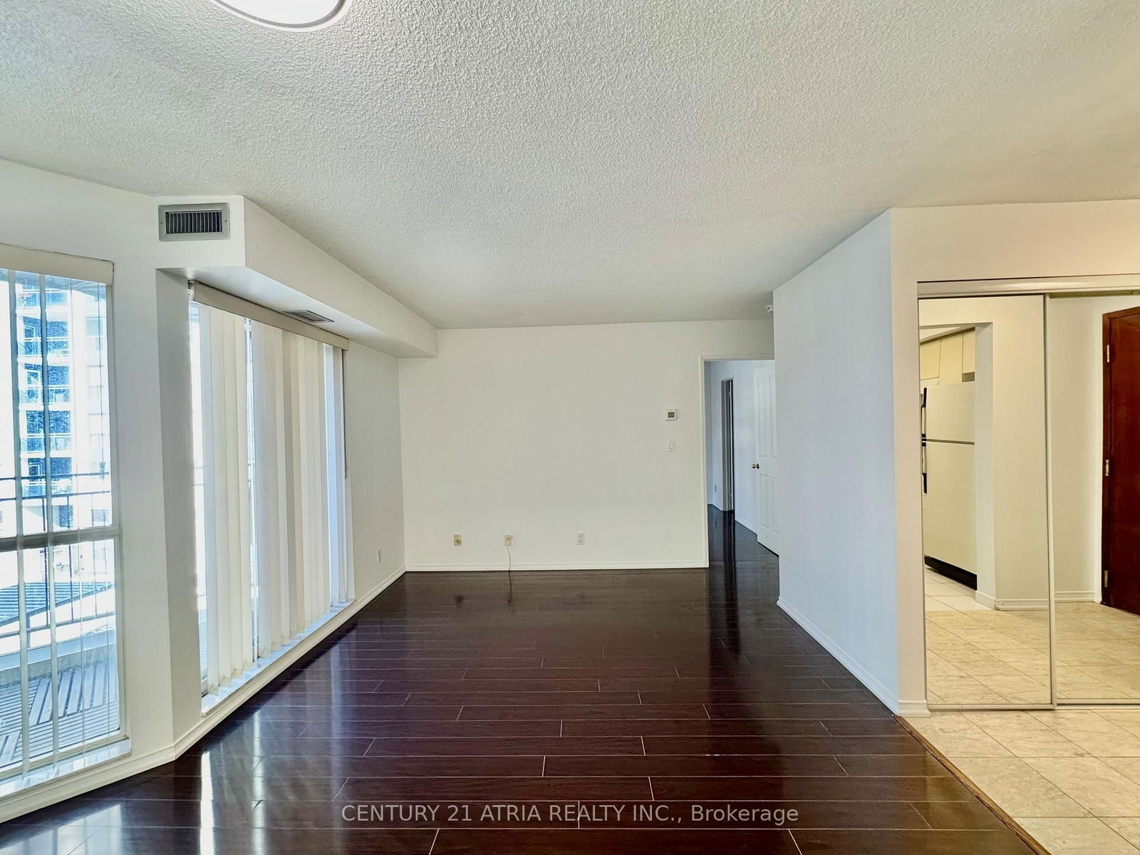 38 Hollywood Ave, unit 308 for rent