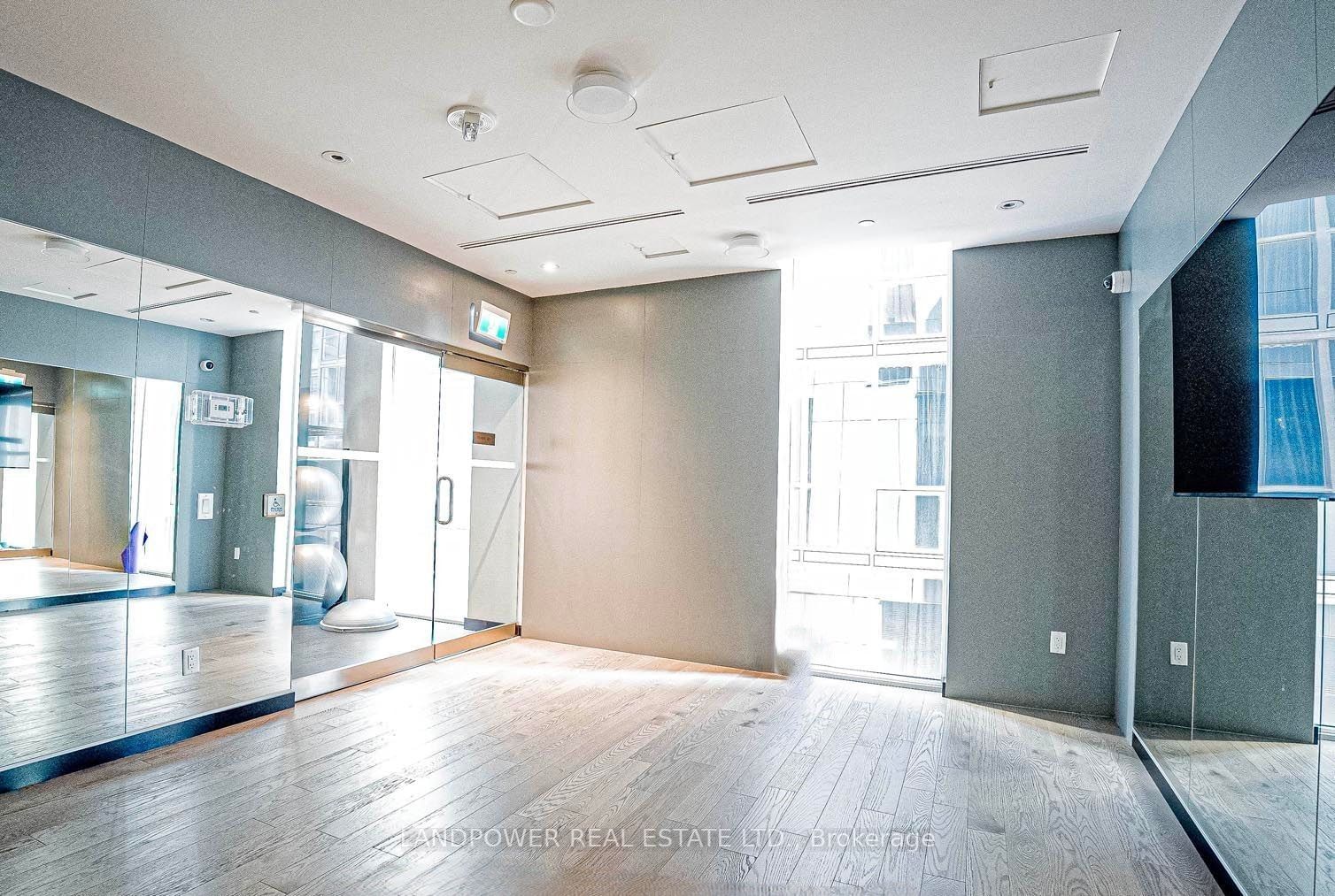 357 King St W, unit 2302 for rent