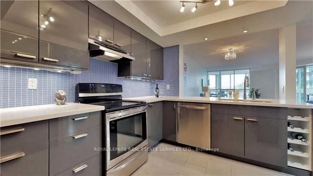 10 Kenneth Ave, unit 609 for rent