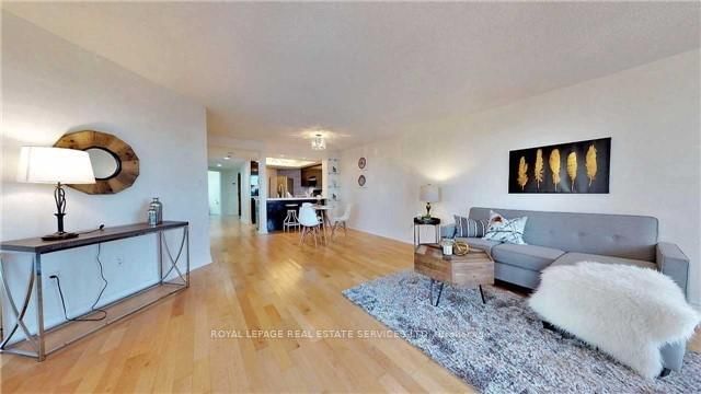 10 Kenneth Ave, unit 609 for rent