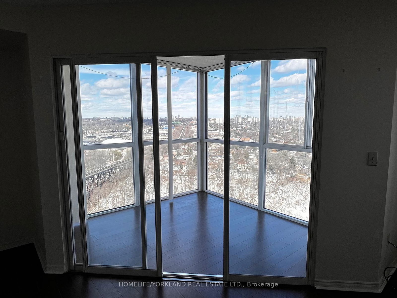 7 Concorde Pl, unit 2101 for rent