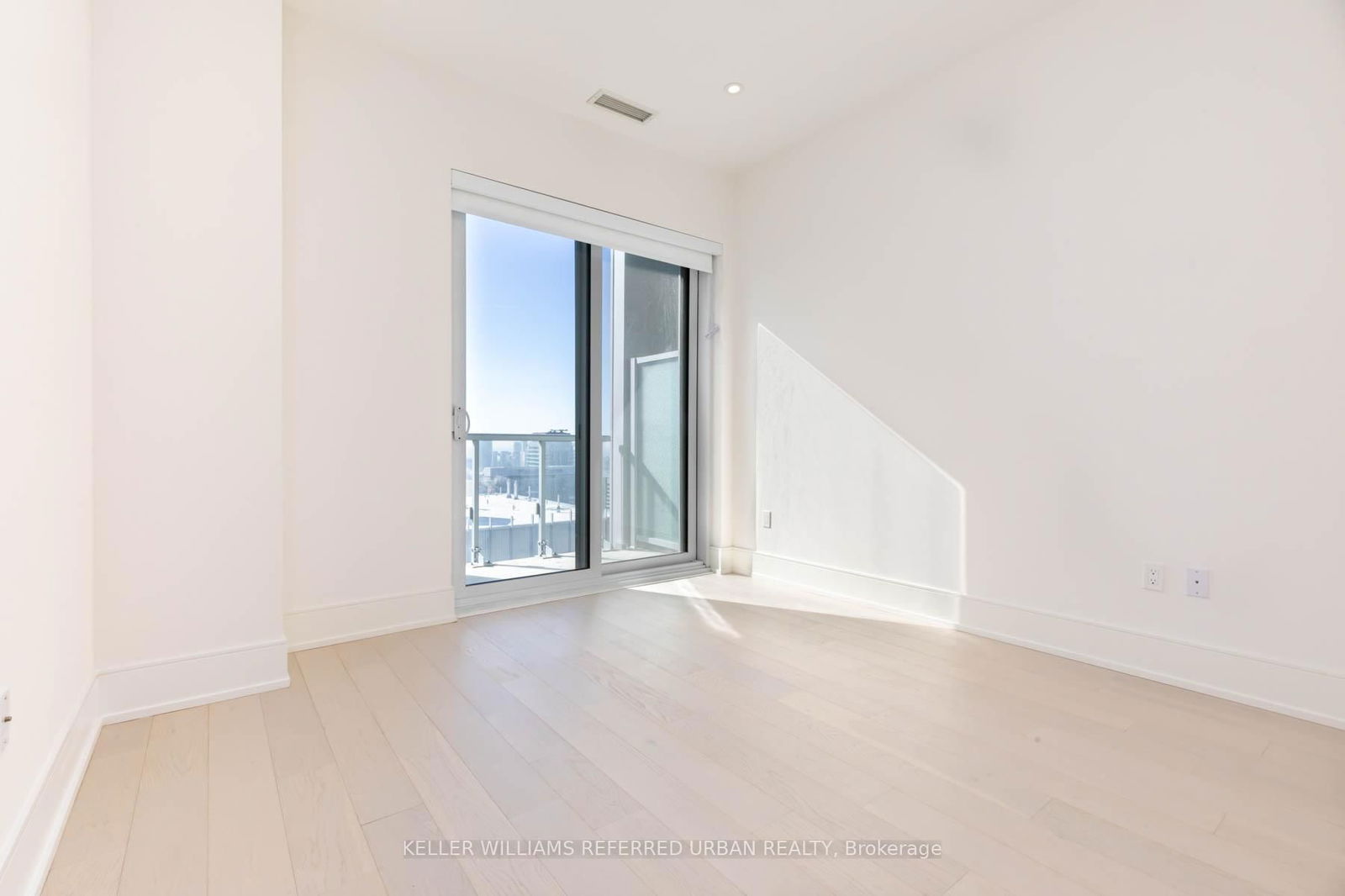 1 Yorkville Ave, unit Ph06 for sale