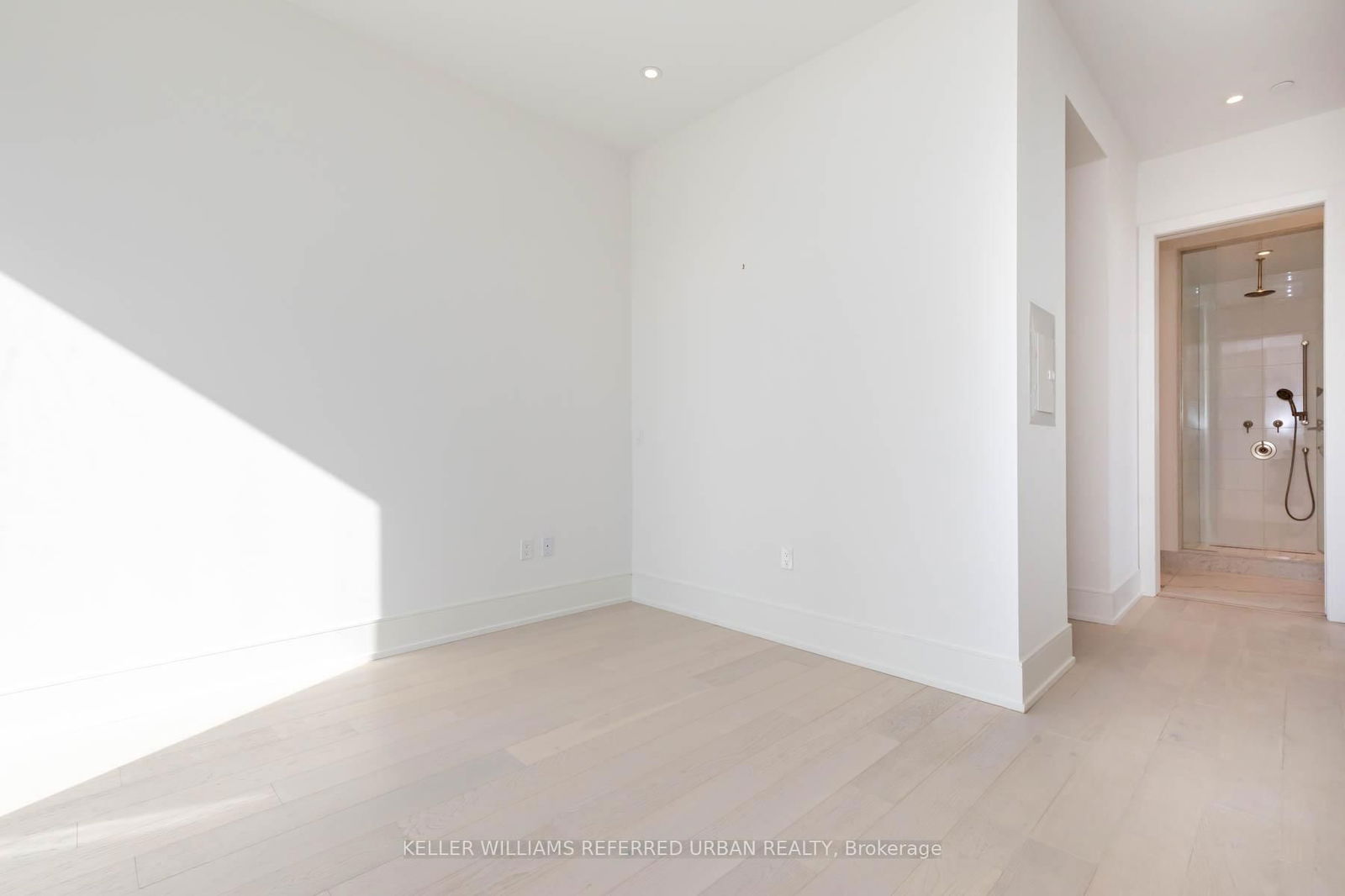 1 Yorkville Ave, unit Ph06 for sale