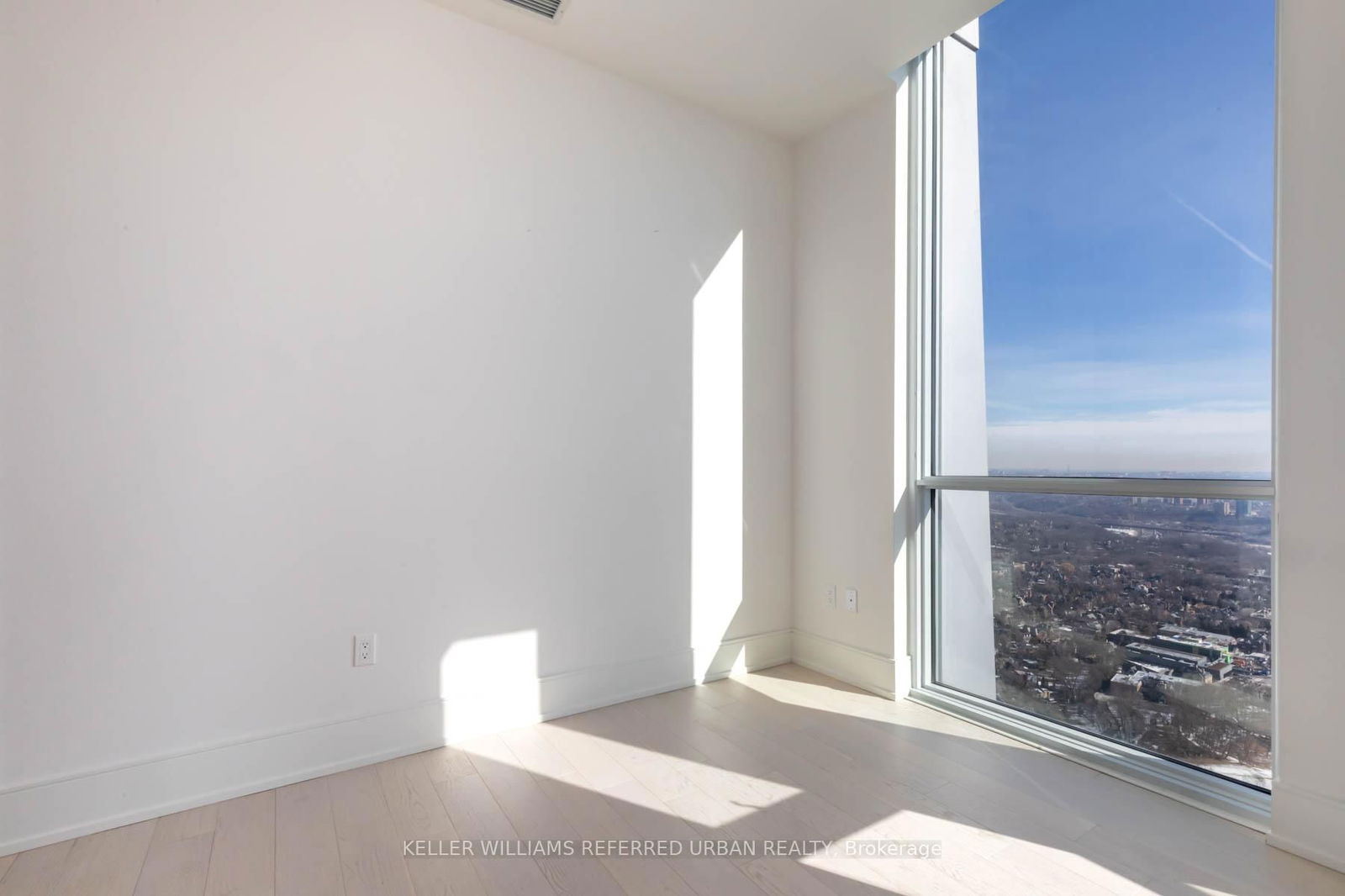 1 Yorkville Ave, unit Ph06 for sale