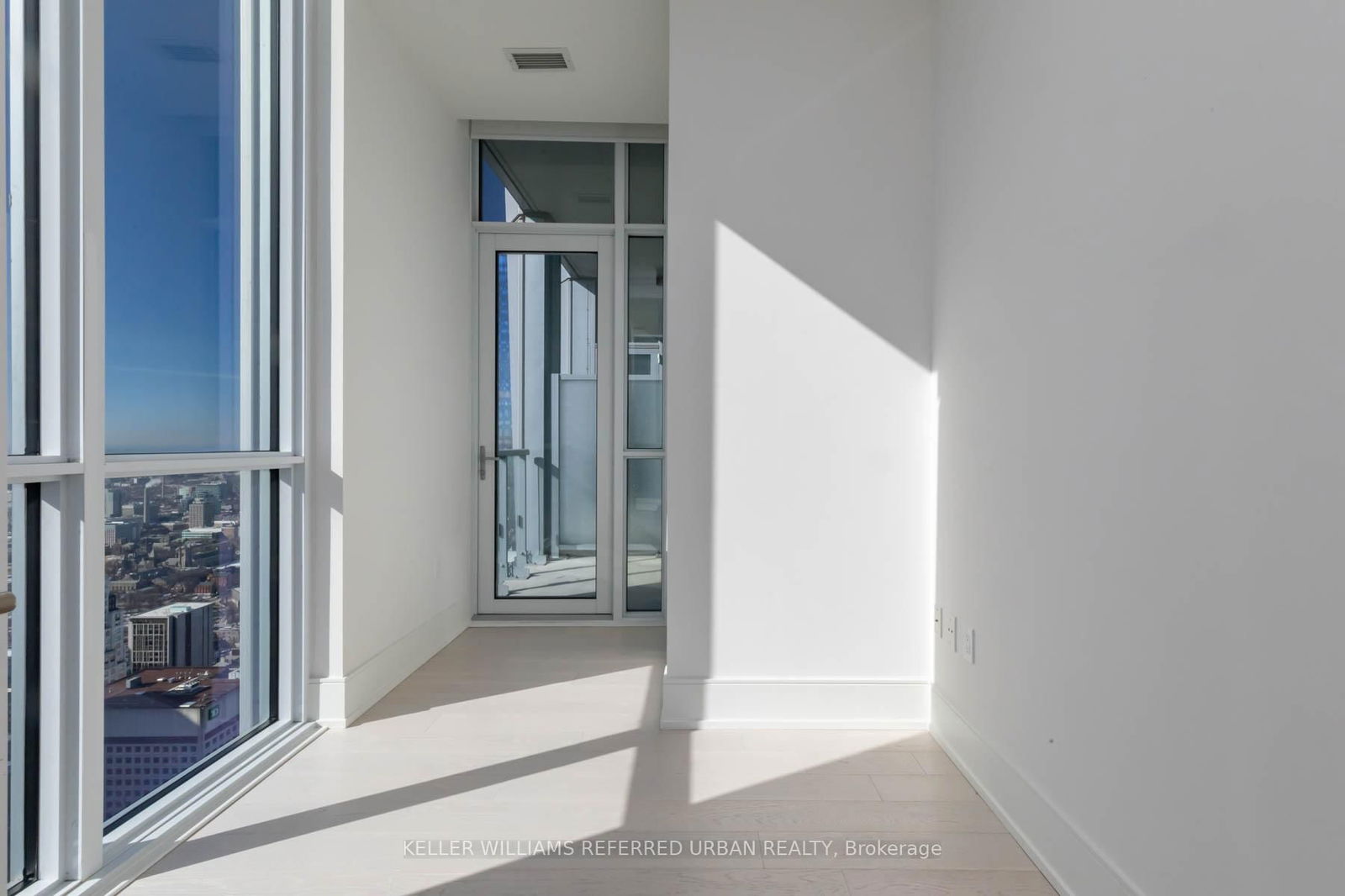 1 Yorkville Ave, unit Ph06 for sale