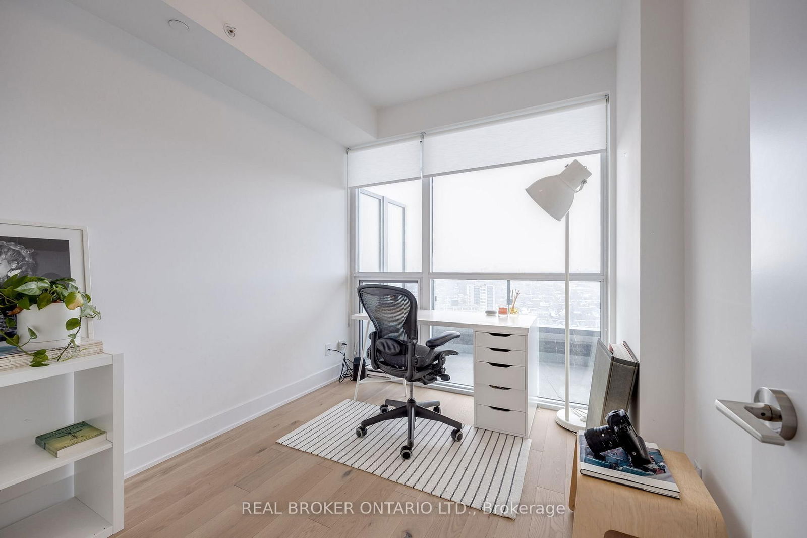 181 Bedford Rd, unit 1810 for sale