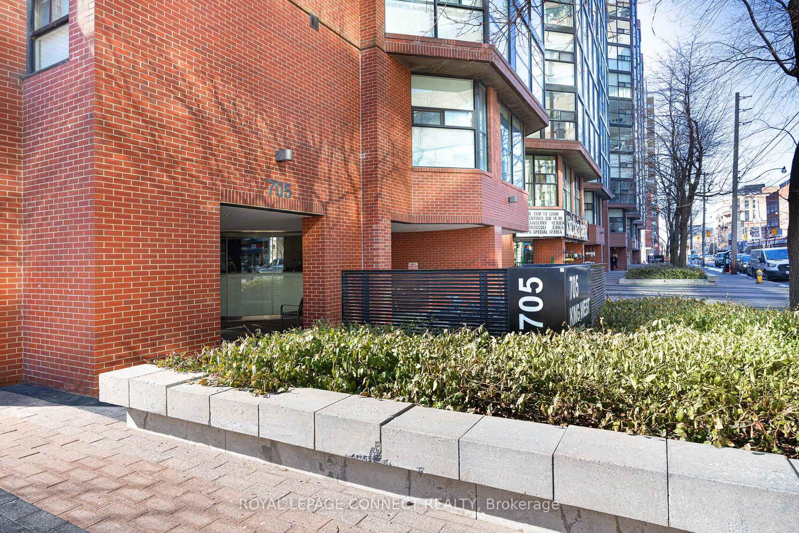 705 King St W, unit 1105 for sale