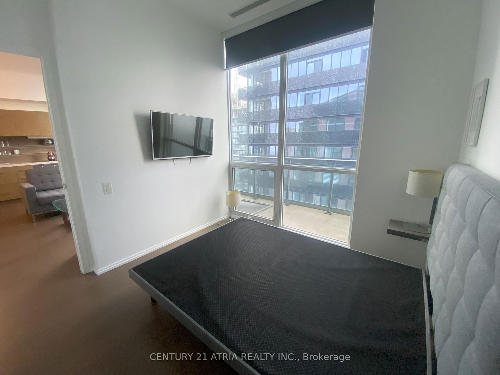 45 Charles St E, unit 5311 for rent