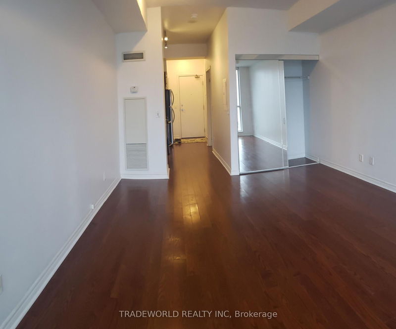 2885 Bayview Ave, unit 303 for rent