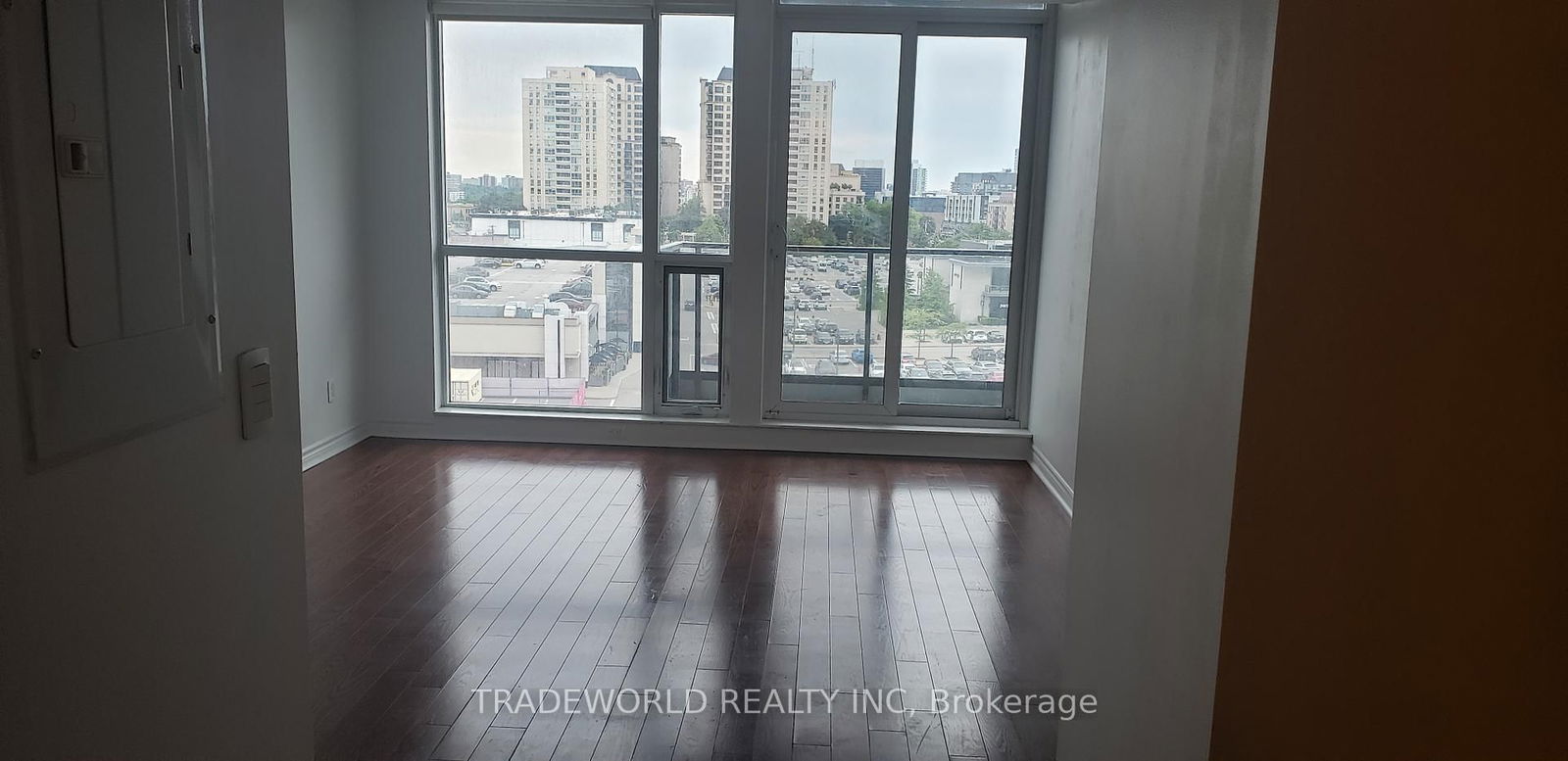 2885 Bayview Ave, unit 303 for rent