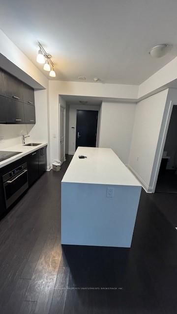 1080 Bay St, unit 1001 for rent